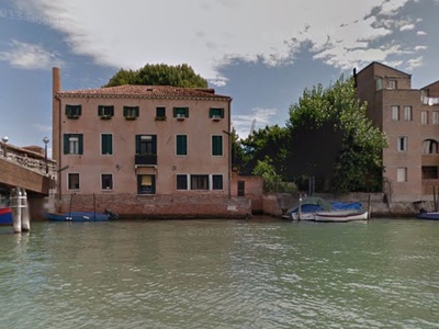 N-Arteaga-20190504-1317-Venice, Contingent Agencies